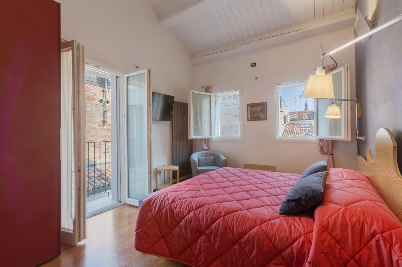 Malagigi Guest House Ферара Екстериор снимка